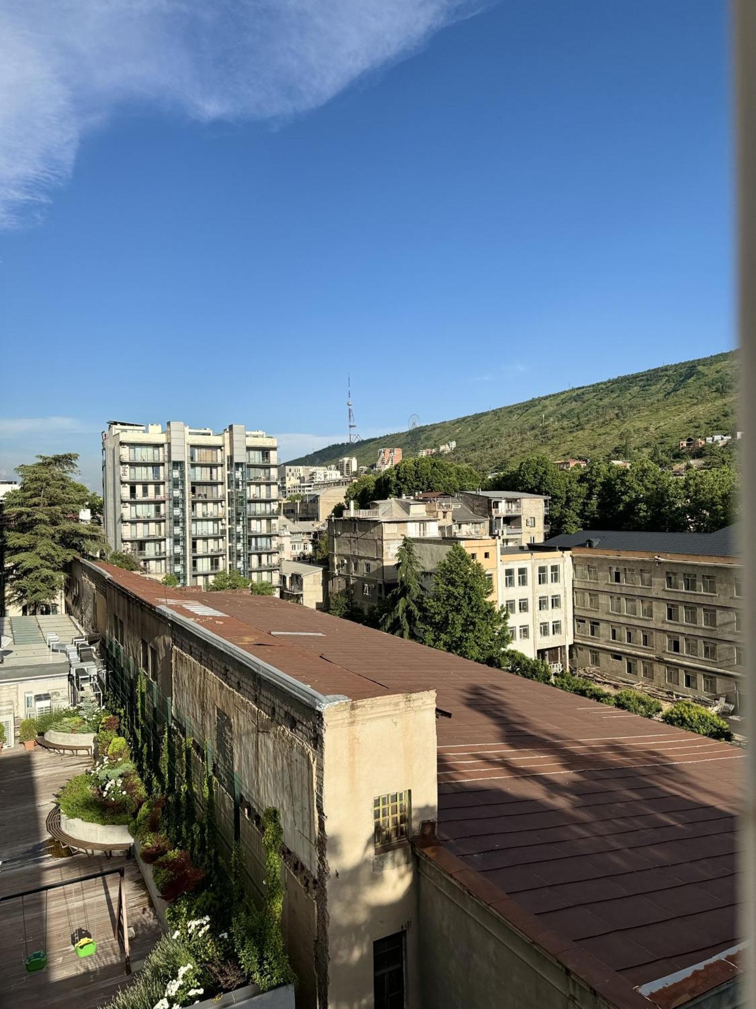 Hotel Comfy Dorms Tiflis Exterior foto